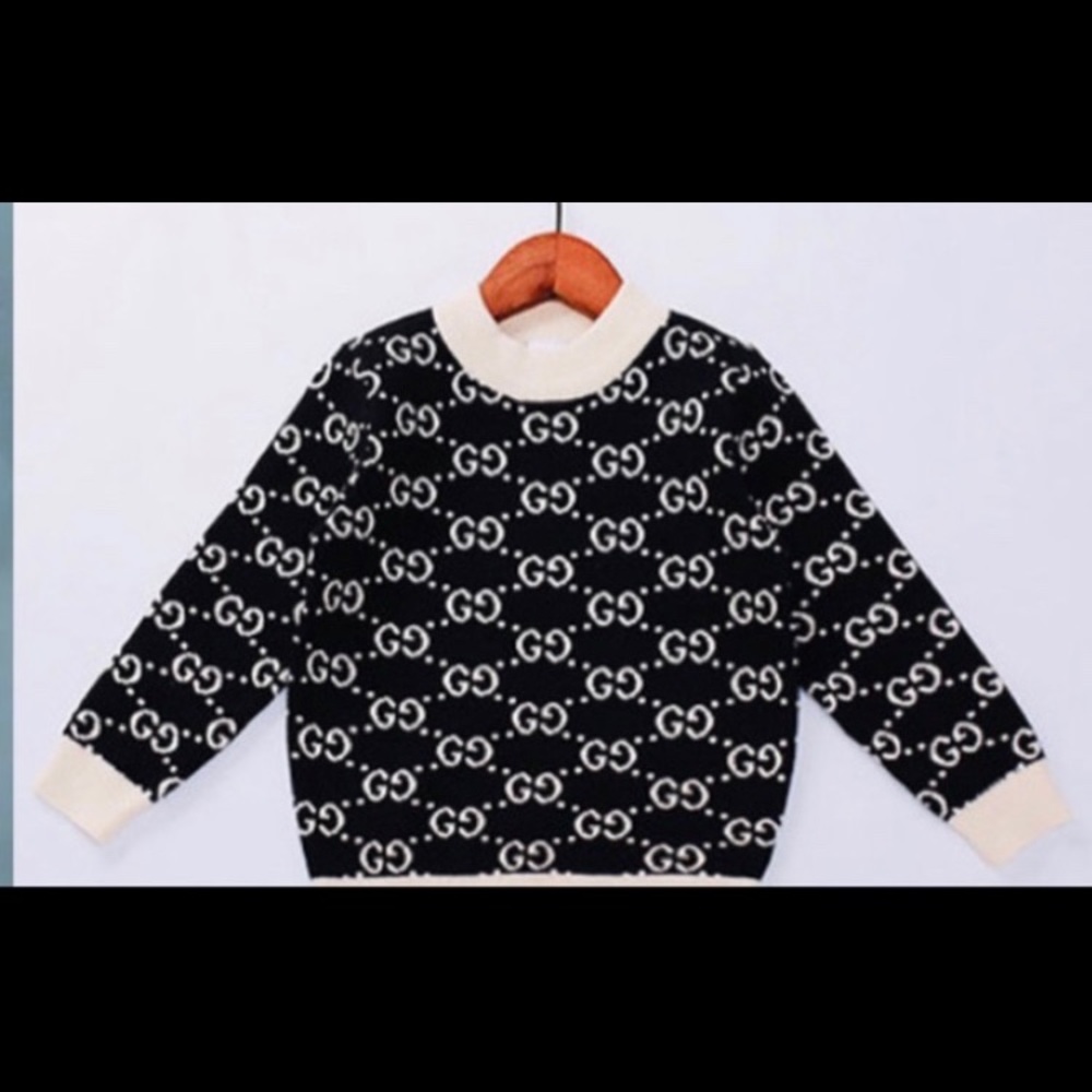 Boy or girls sweater